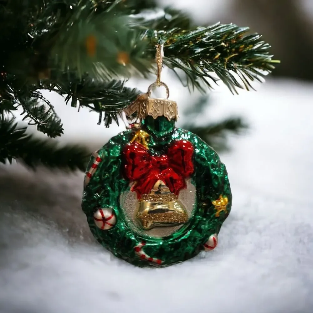 Wreath Candy Cane Christmas Ornament Hand Blown Glass Thomas Pacconi Classics 02